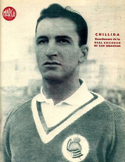 Eduardo Chillida sí nació futbolista; pero no pudo morir como tal. Quizá él mismo tenía la clave: “Hay que buscar caminos que no hayan sido transitados ... - chillida-2