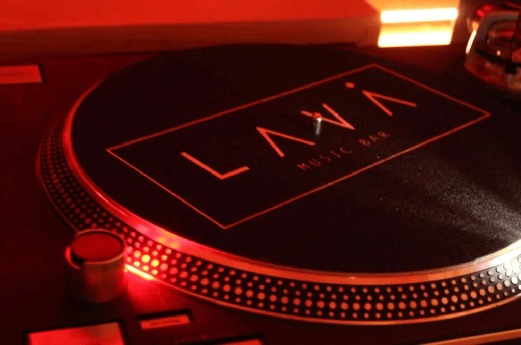 listening bars en CDMX