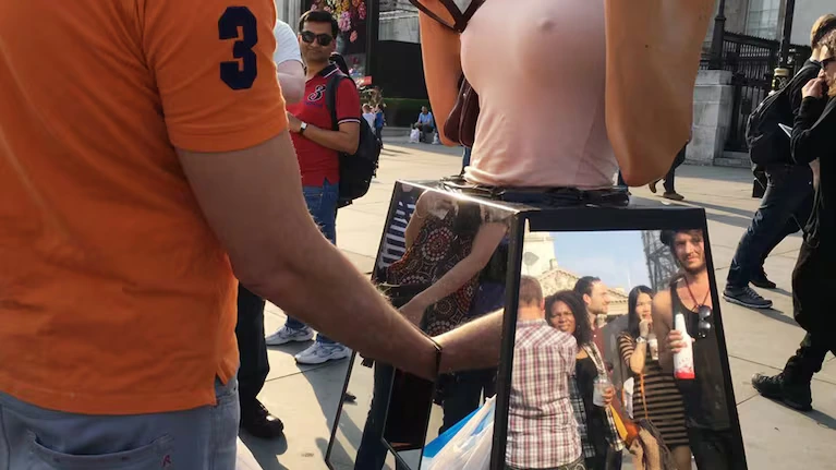 artistas agredidas en performances